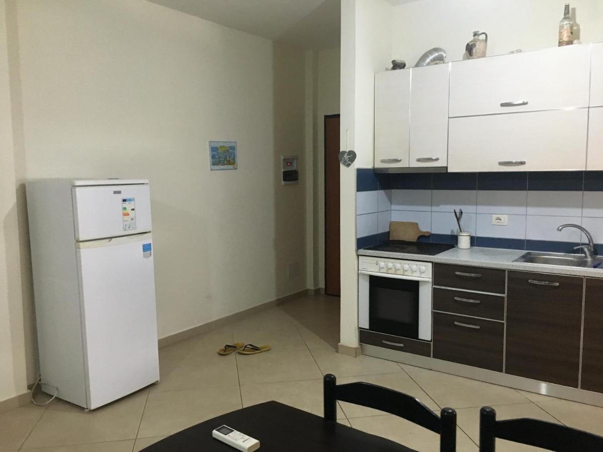 Agetina'S Apartaments Vlore Phòng bức ảnh