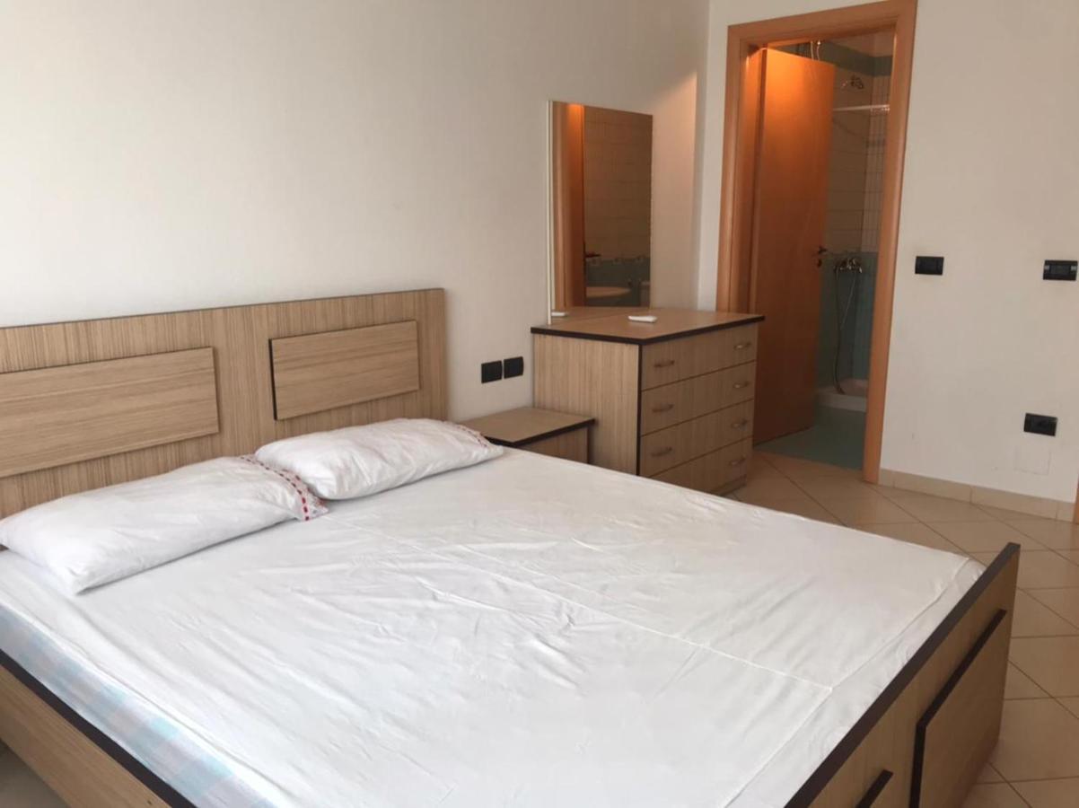 Agetina'S Apartaments Vlore Ngoại thất bức ảnh