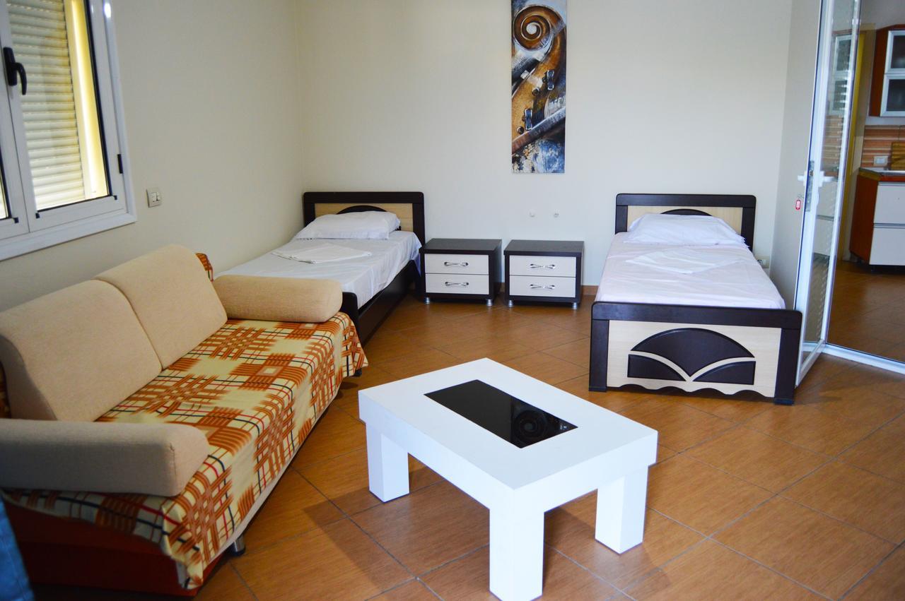 Agetina'S Apartaments Vlore Ngoại thất bức ảnh