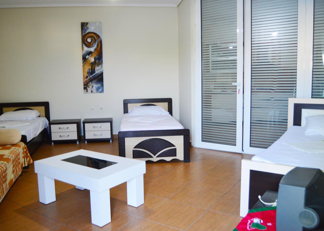 Agetina'S Apartaments Vlore Ngoại thất bức ảnh